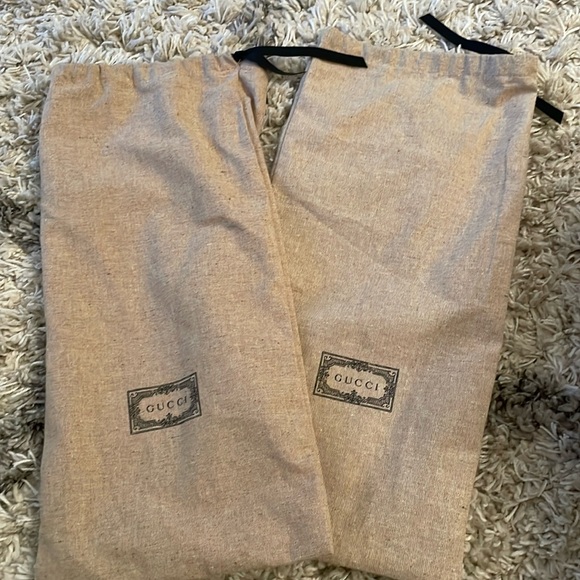 Gucci slide sandal with interlocking G - Picture 7 of 10